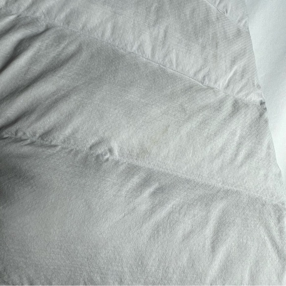 lululemon men’s navigation stretch down goose down hoodie in silver drop - Picture 13 of 14